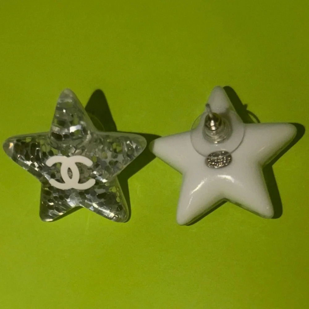 CHANEL White CC Silver Glitter Resin Star Studs